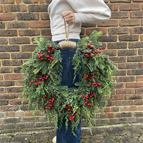 Red Berry Christmas Wreath (Large)